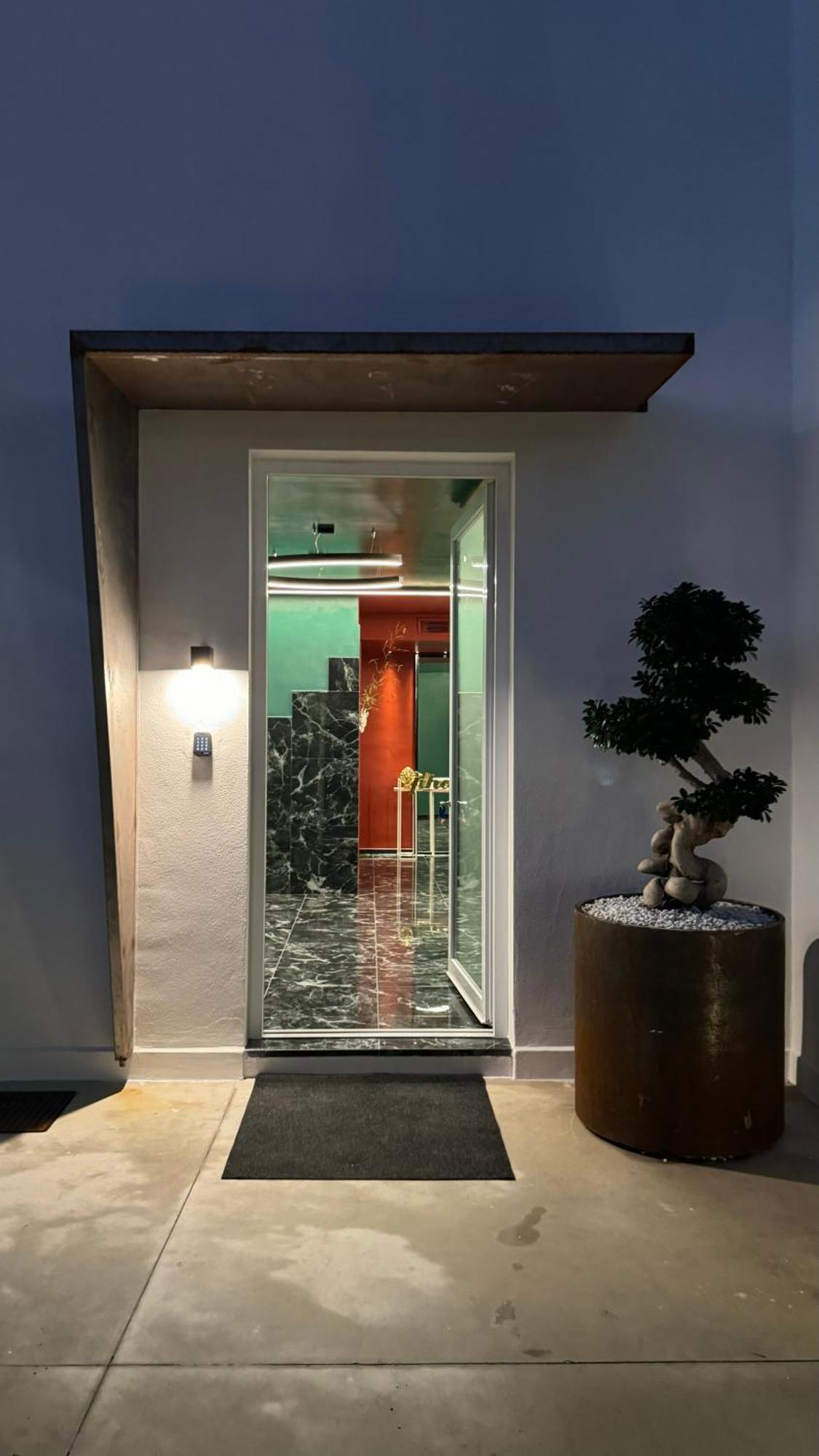 Nola Boutique Hotel Nbh المظهر الخارجي الصورة
